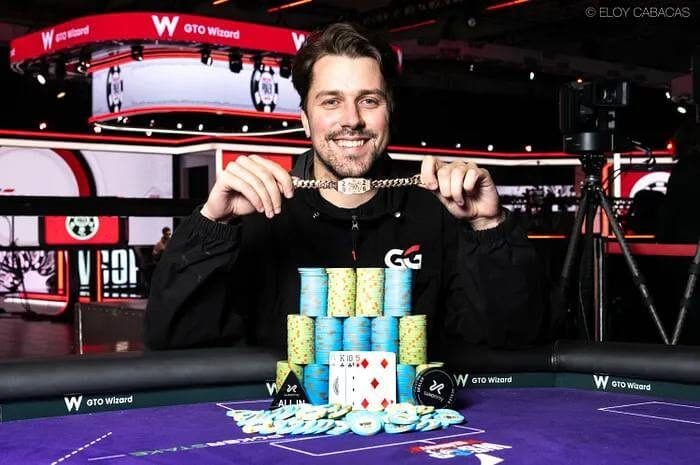 Норман выиграл браслет WSOP в незнакомой игре