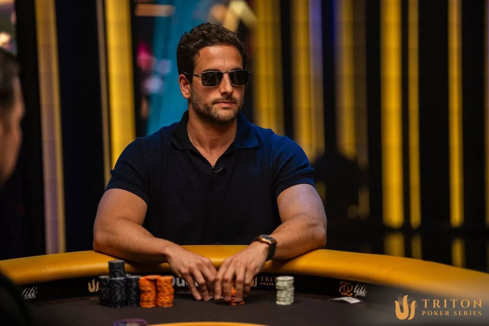 Жоао Симао продолжил свой апстрик на Super High Roller Bowl