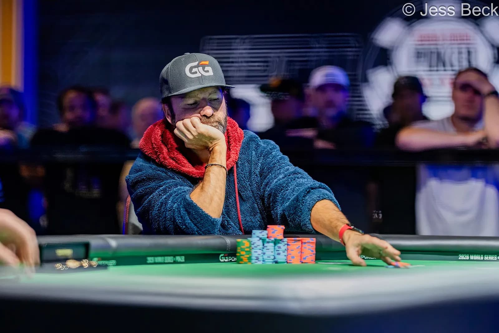 Негреану за 20 минут вылетел с финального стола WSOP $10 000 PLO