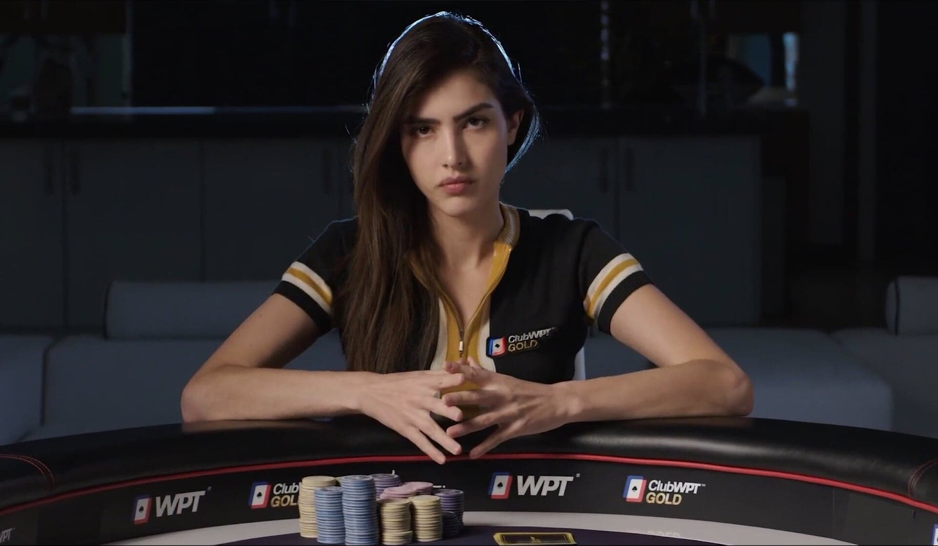 Александра Ботез выиграла $250 000 в турнире Poker Champs